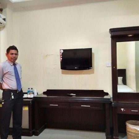 Edotel Minangkabau Padang  Luaran gambar