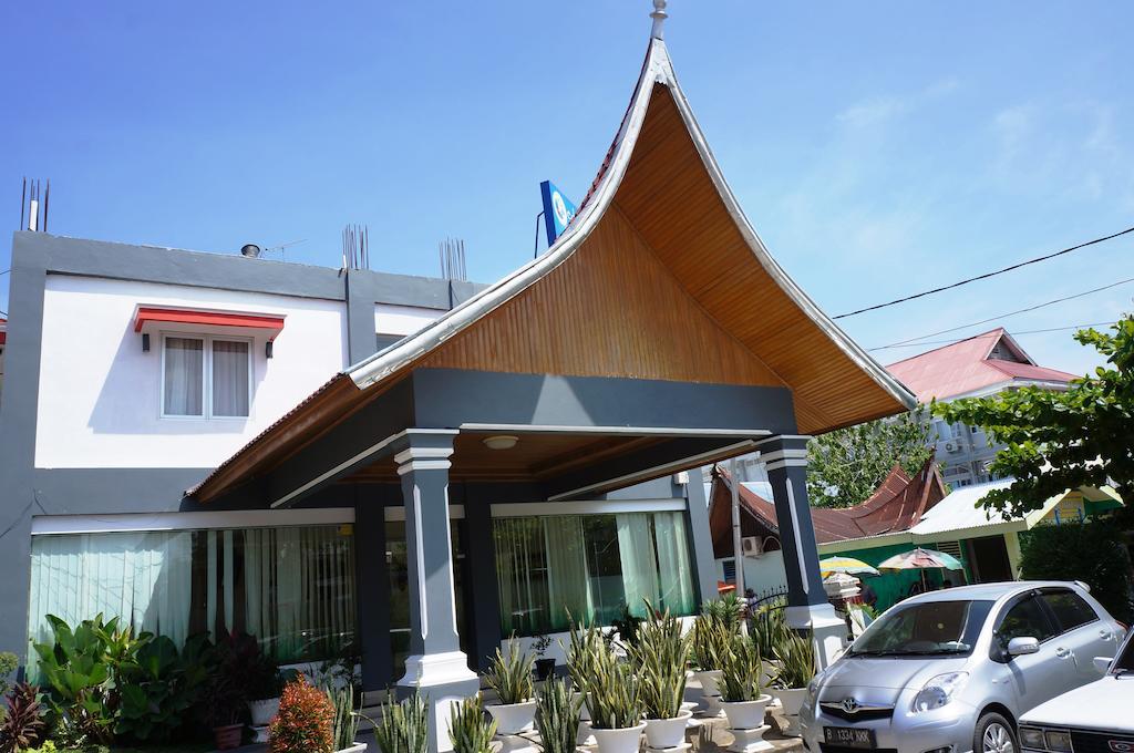 Edotel Minangkabau Padang  Luaran gambar