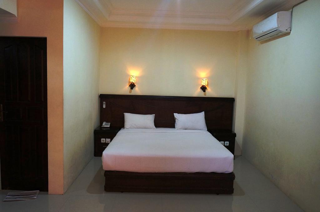 Edotel Minangkabau Padang  Luaran gambar